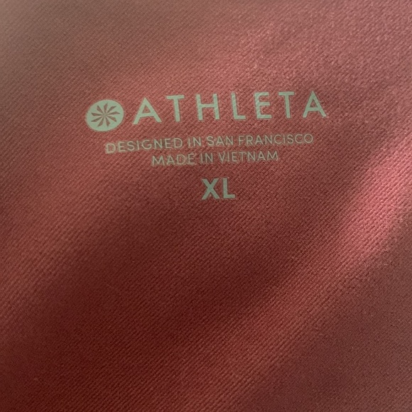 EUC Athleta Aura Racerback Peplum Soft Rose Athleisure from Workout to Work Tank - Picture 9 of 9
